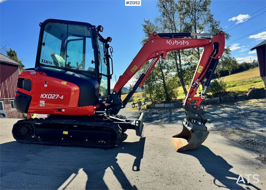 Kubota KX027-4 Mini Excavator w/ 2 buckets. 130 hours! 2022 21352 KX027-4 Mini Excavator w/ 2 buckets. 130 hours! 2022 1 i...