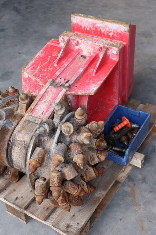 Heavy machinery product image - Image 5 of 14