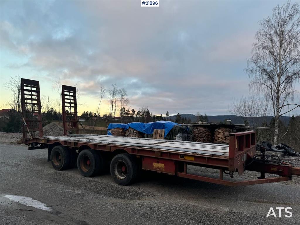 NC 3-axle machine trailer 2009 21896 NC 3-axle machine trailer 2009 1 Lowloader trailers image 3