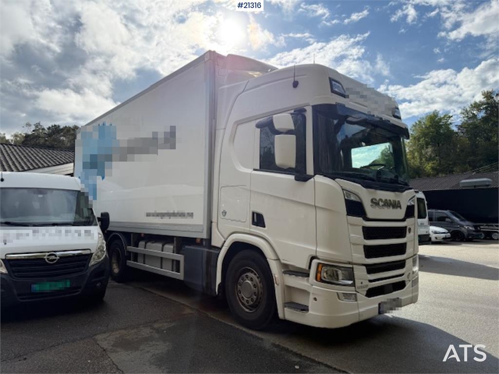 Scania R520 w/ refrigerator/freezer unit in unknown condi 2018 21316 R520 w/ refrigerator/freezer unit in unknown condi 20...