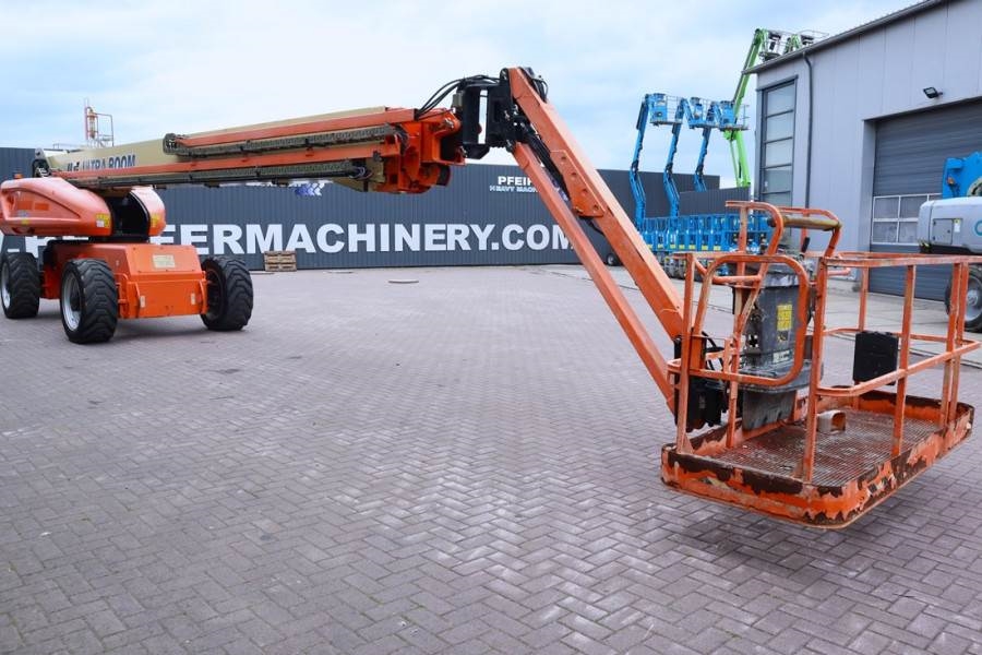 JLG 1350SJP Diesel, 4x4 Drive And 4-Wheel Steering, 43 2015 JLG - 1350SJP - 90059 1350SJP Diesel, 4x4 Drive And 4-Wheel St...