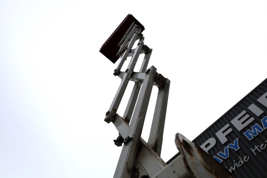 Holland Lift Ecostar HL-9710 Electric, 12m Working Height, 325k 2015 HOLLAND LIFT - Ecostar HL-9710 - 63514 Holland lift E...