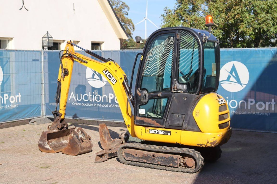 Mini excavator JCB 8018 CTS Diesel 2014 2014 8018 CTS 2014 1 image 3