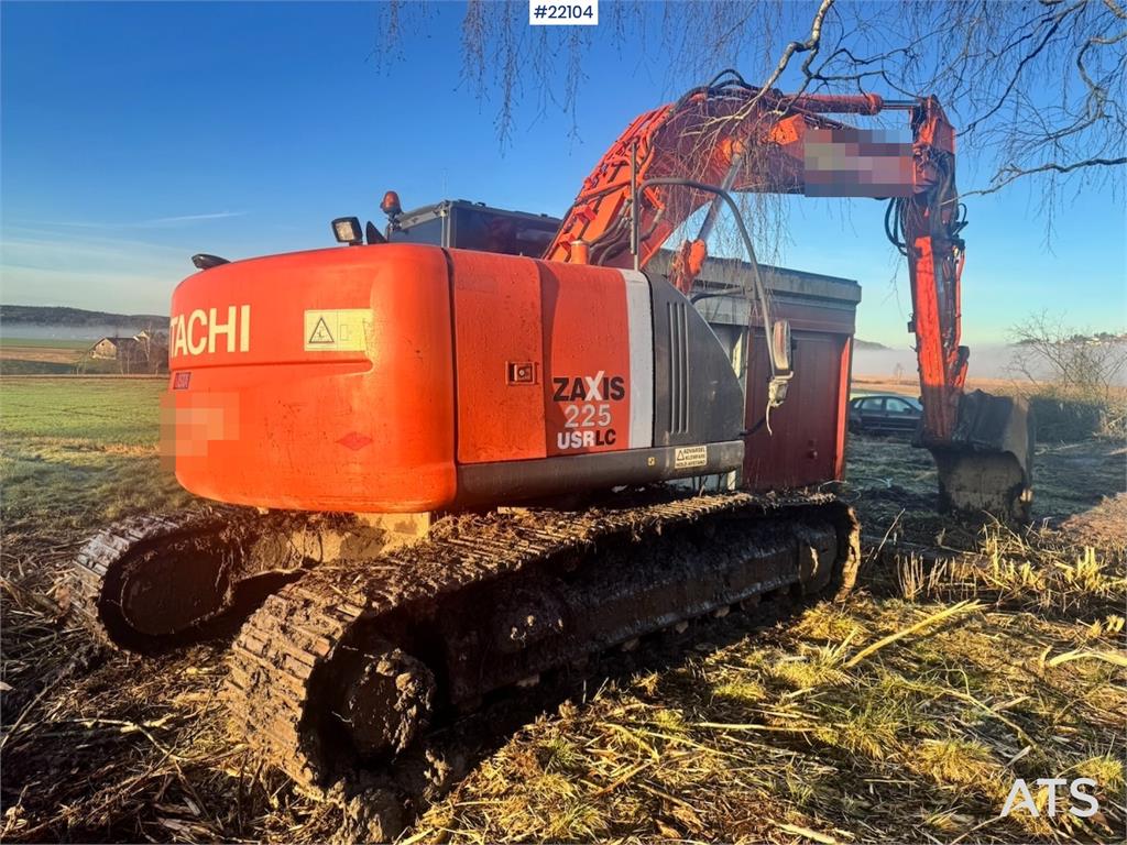 Hitachi ZX225USRLC-3 crawler excavator with rototilt and 2 2012 22104 ZX225USRLC-3 crawler excavator with rototilt and 2 2...