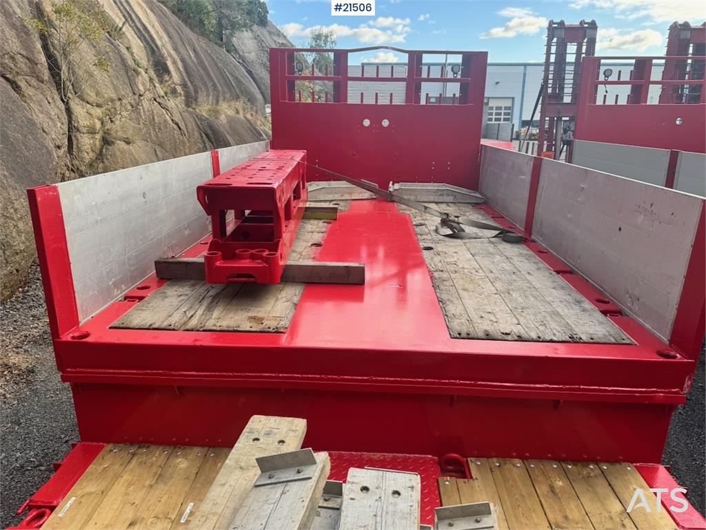 Doll Machinery Semi w/ Widening and Hydraulic Bridges. 2019 21506 Doll Machinery Semi w/ Widening and Hydraulic Bridges. 2...