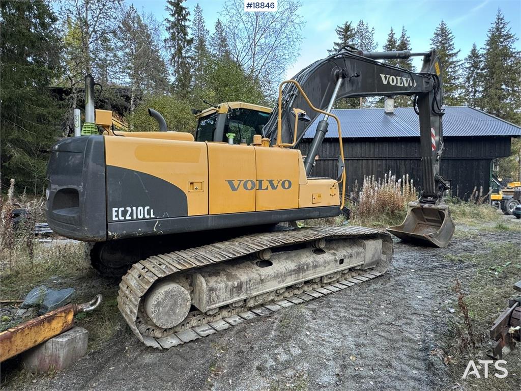 Volvo EC210CL Crawler Excavator w/ Tiltrotator & 2 Bucke 2008 18846 EC210CL Crawler Excavator w/ Tiltrotator & 2 Bucke 200...