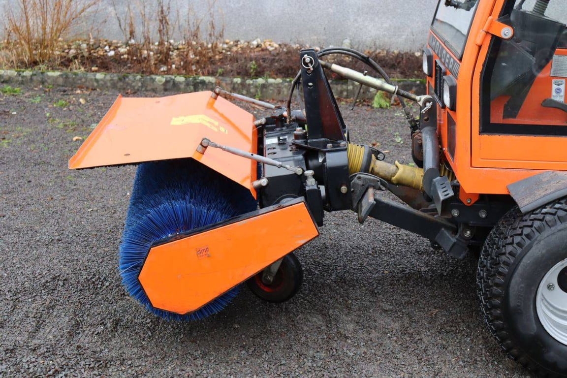 Mini tractor Holder C 2.42 Diesel with sweeping brush Holder C 2.42 1 image 12