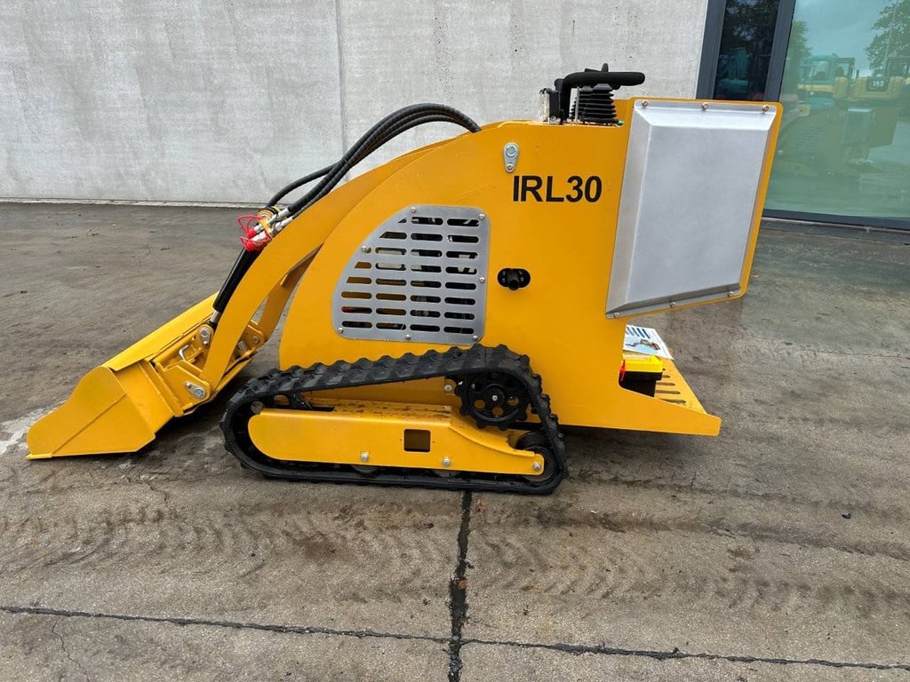 Skid Steer Loader IR IRL30 Petrol 2025 with Excavator Arm GIYI ZWB New 2025 IR IRL30 2025 0 image 4