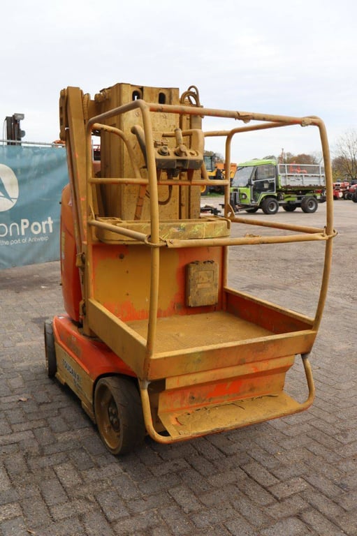 JLG Toucan 8E Electric Mast Lift 8.15m 2015 2015 Toucan 8E 2015 1 image 6
