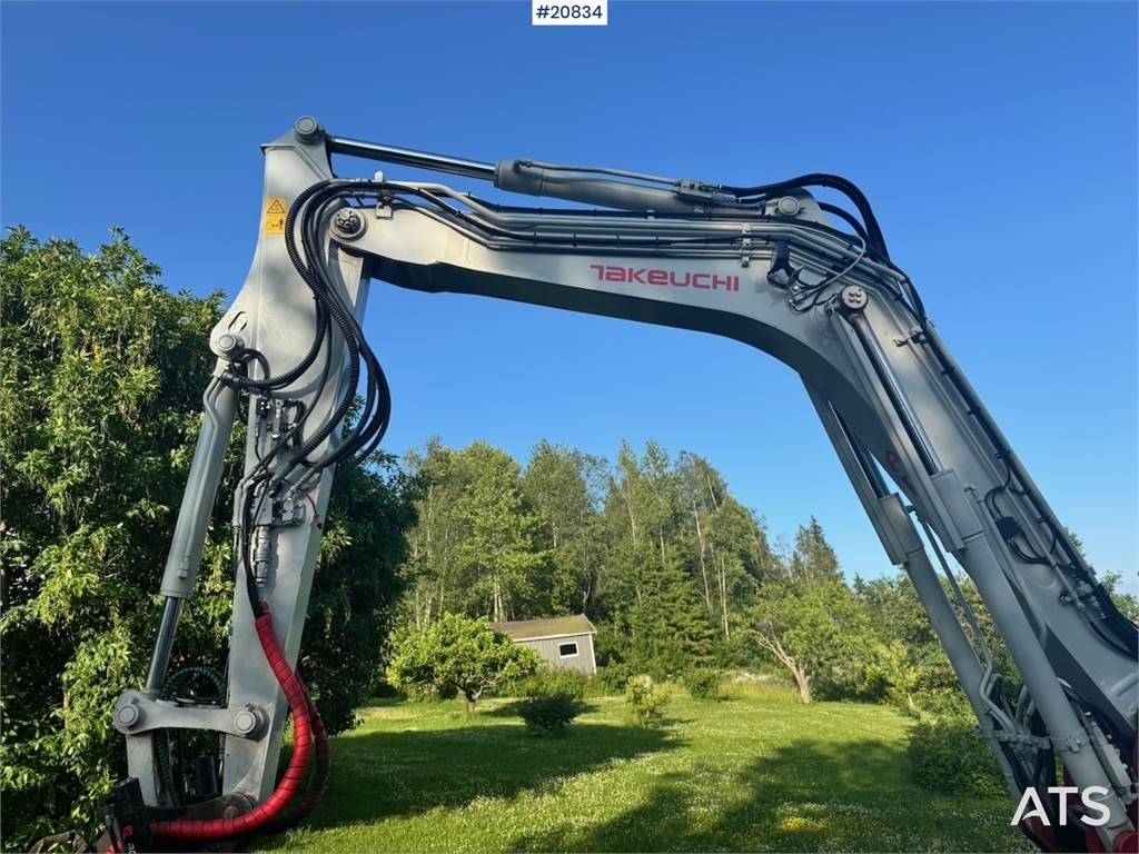 Takeuchi TB290-2 Crawler Excavator w/ Rototilt, 3 Buckets a 2023 20834 TB290-2 Crawler Excavator w/ Rototilt, 3 Buckets a ...