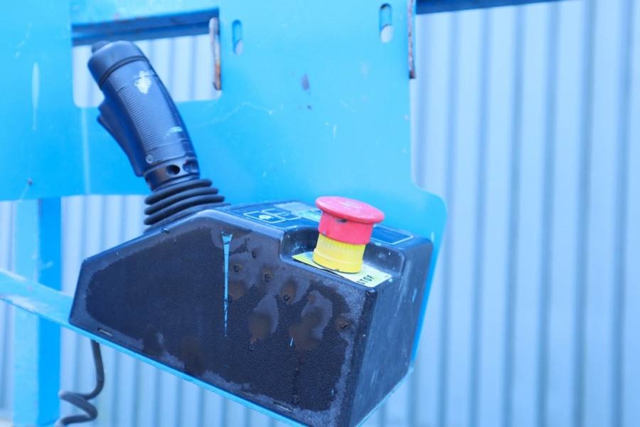 Genie GS1932 Electric, Working Height 7.8 m, 227kg Capac 2013 GENIE - GS1932 - 90015 GS1932 Electric, Working Height 7.8 m...