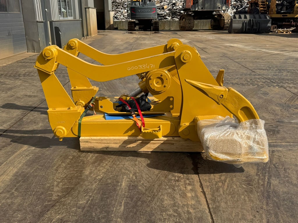 Caterpillar D6 New Gen Ripper with 1 Cylinder 2025 00033472 D6 New Gen Ripper with 1 Cylinder 2025 0 image 8
