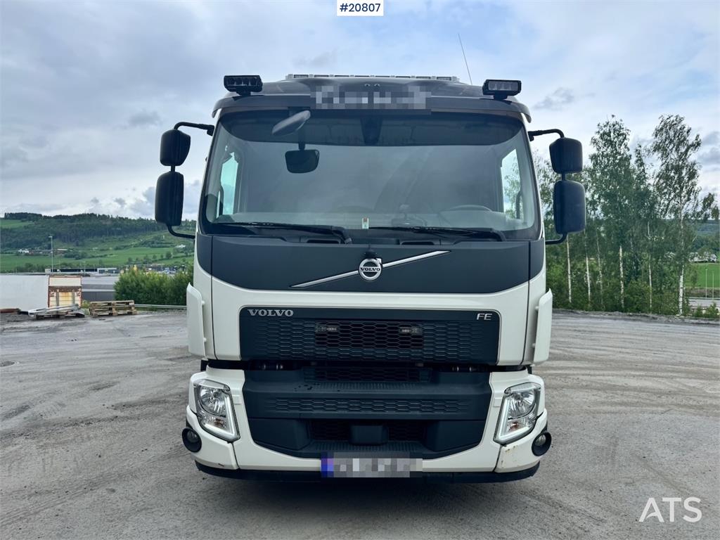 Volvo FE320 6x2 Asphalt Spreader. 68,000 km! 2018 20807 FE320 6x2 Asphalt Spreader. 68,000 km! 2018 1 Tipper trucks image 13