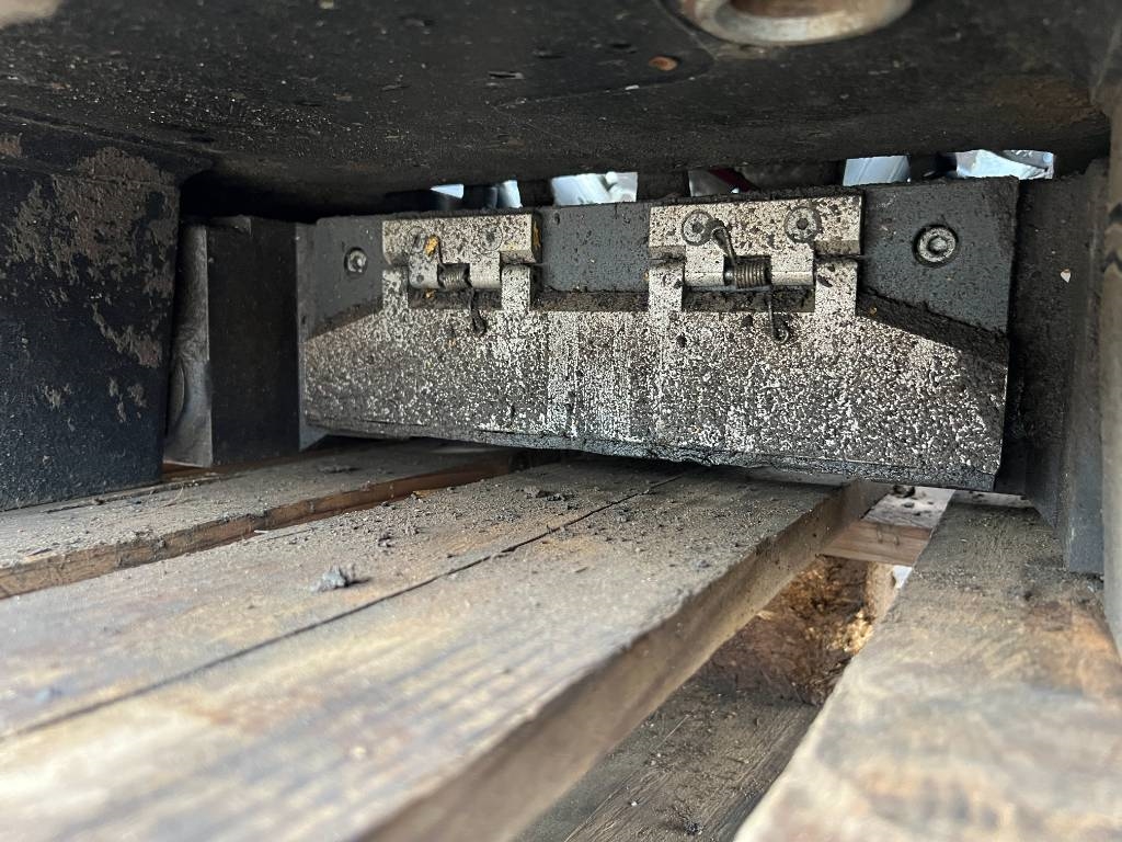 Heavy machinery product image - Image 13 of 15