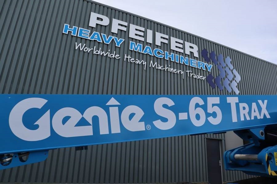 Genie S65XC Trax Valid inspection, *Guarantee! Diesel, 4 2022 GENIE - S65XC Trax - 61348 S65XC Trax Valid inspection, *Gua...