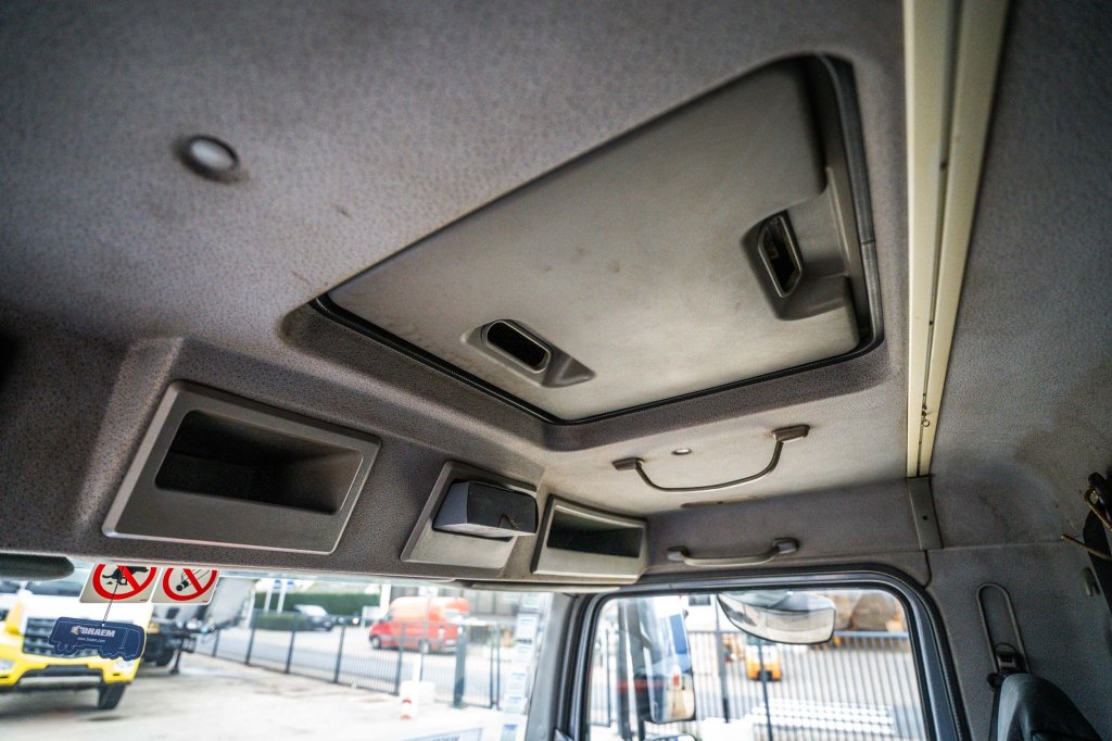 MERCEDES ATEGO 1218 L+ moving lift 2005 E63912 ATEGO 1218 L+ moving lift 2005 1 image 11