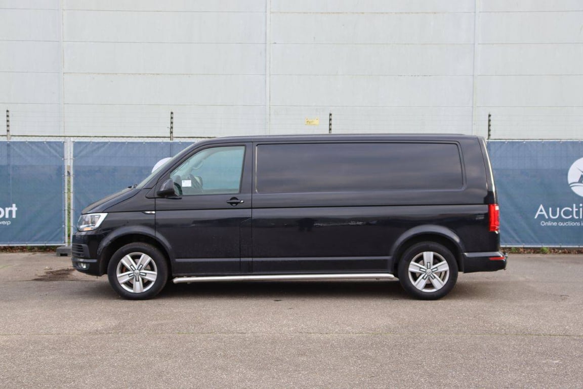 Volkswagen Transporter Diesel 2016 Van 2016 Volkswagen Transporter 2016 1 image 2