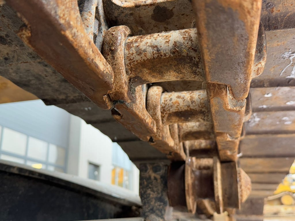 Komatsu HB215LC-1 HB 2012 00033062 HB215LC-1 HB 2012 1 image 15