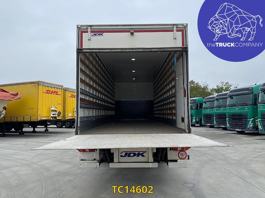 Mercedes-Benz Antos 1827 2019 TC14602 Antos 1827 2019 1 image 8