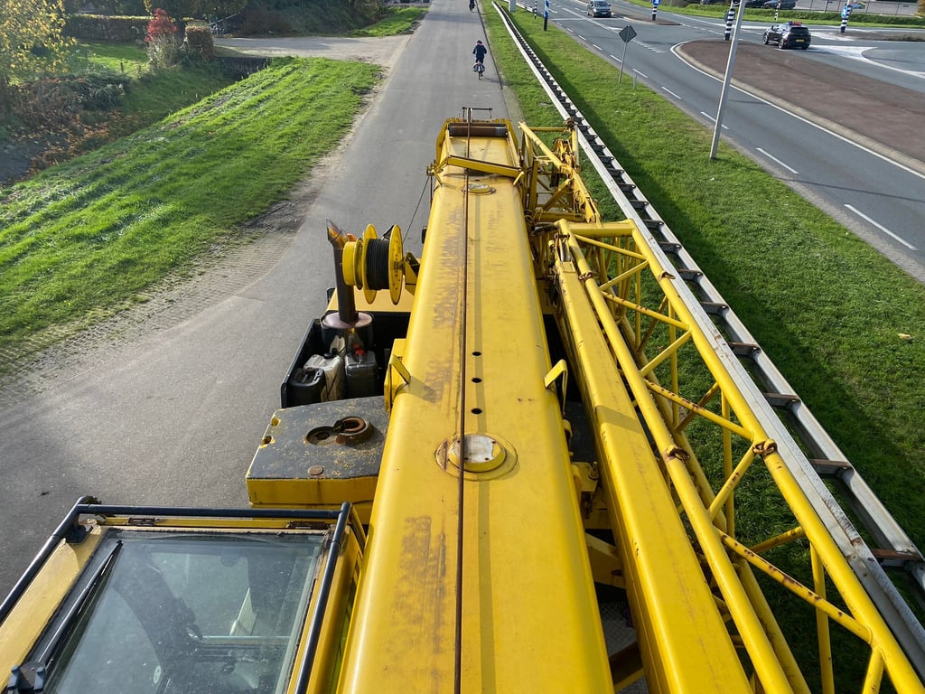 Liebherr LTM1055/1 2004 70001359 LTM1055/1 2004 1 image 13