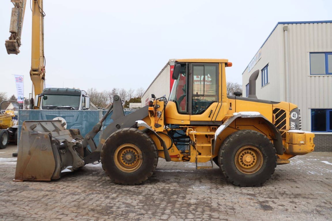 Wheel loader Volvo L90F Diesel 119kW 2007 2007 L90F 2007 1 image 2