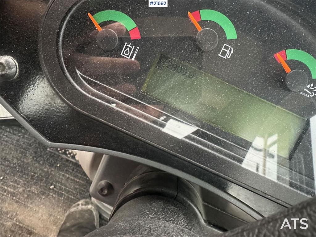 Heavy machinery product image - Image 8 of 15