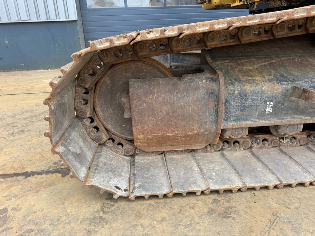 Caterpillar 326F L 2019 00033706 326F L 2019 1 image 11