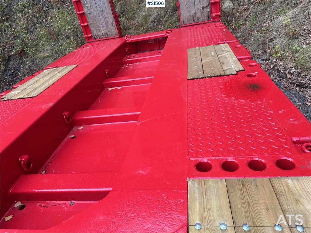 Doll Machinery Semi w/ Widening and Hydraulic Bridges. 2019 21506 Doll Machinery Semi w/ Widening and Hydraulic Bridges. 2...