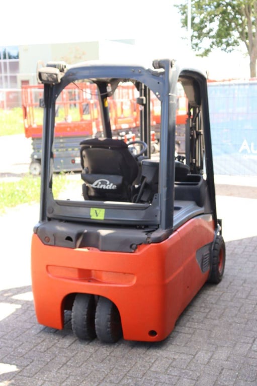 Forklift Linde E16L-02 Electric 1600kg 2.84m 2020 2020 E16L-02 2020 1 Forklift image 6