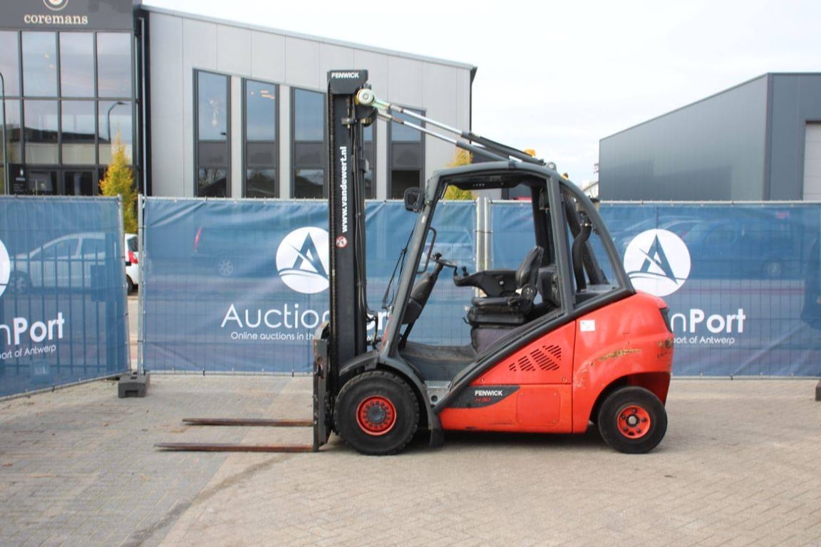 Fenwick-Linde H30D-02 Diesel Forklift 3000kg 7.0m 2014 2014 Fenwick-Linde H30D-02 2014 1 Forklift image 2