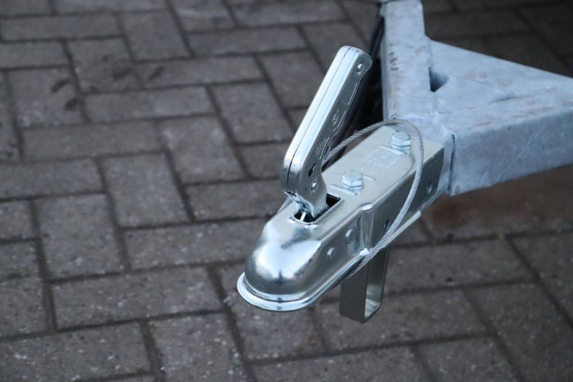 Closed refrigerated trailer 260x150cm 2025 New 2025 COBO 2025 0 image 11