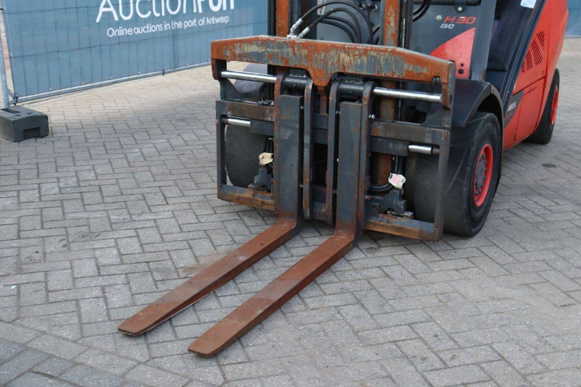 Forklift Linde H30D-02 Diesel 3000kg 2014 2014 H30D-02 2014 1 Forklift image 10