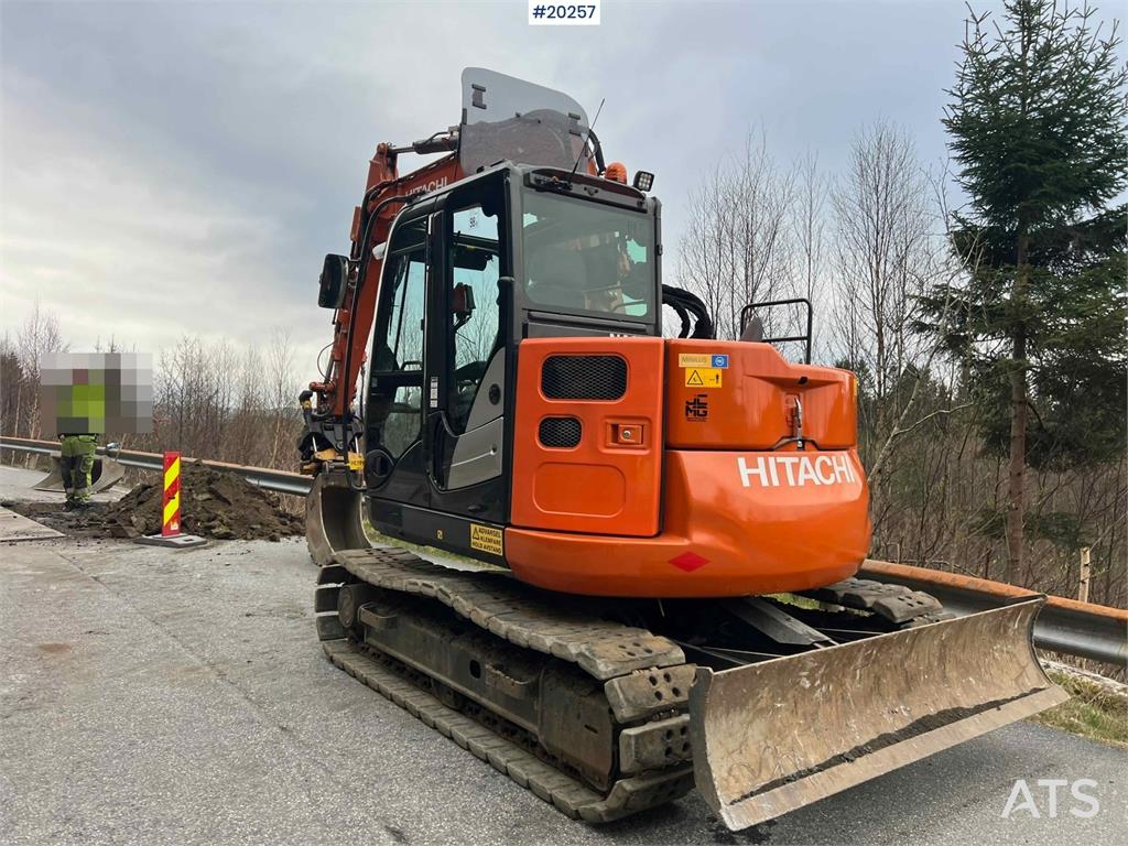 Hitachi zx85us-6 excavator w/ rototilt, sanding bucket, di 2022 20257 zx85us-6 excavator w/ rototilt, sanding bucket, di 2...
