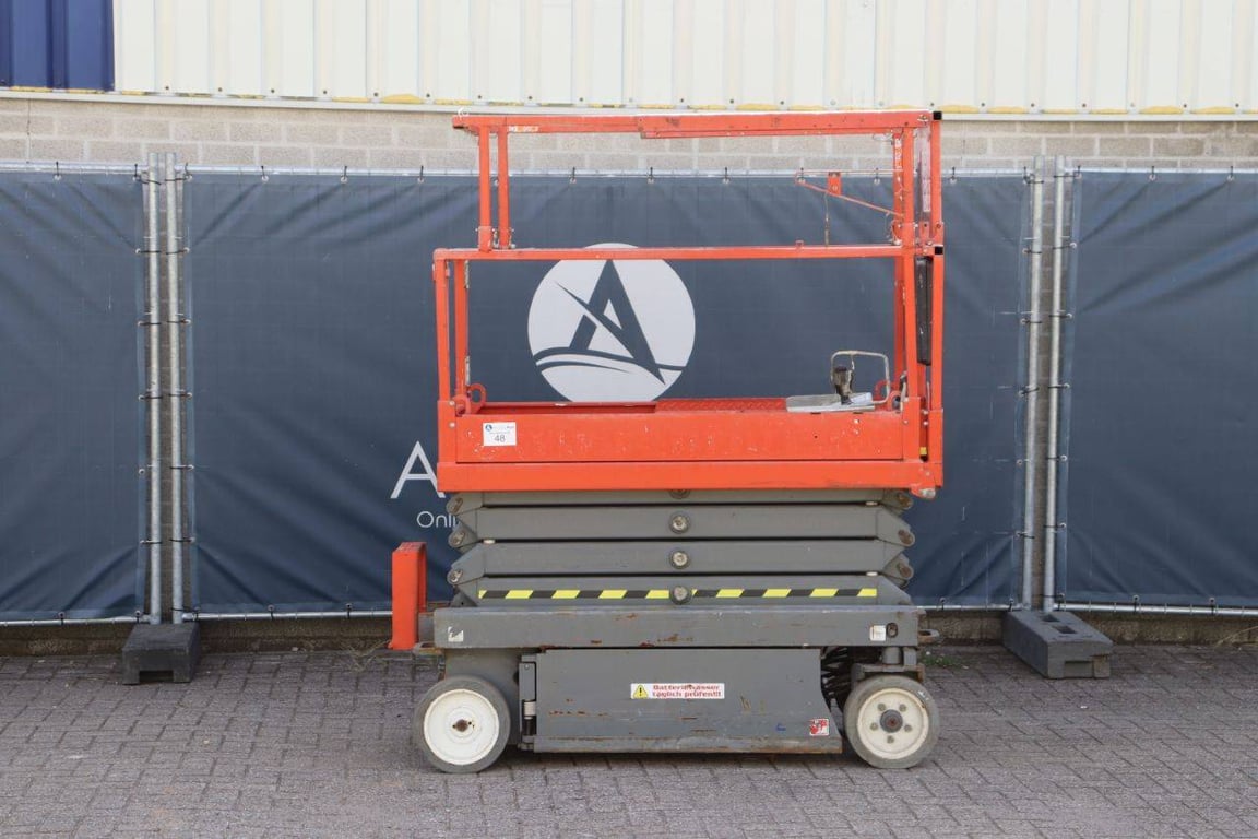 Scissor lift Skyjack SJIII 3219 Electric 7.79m 2016 2016 SJIII 3219 2016 1 Scissor Lifts image 2