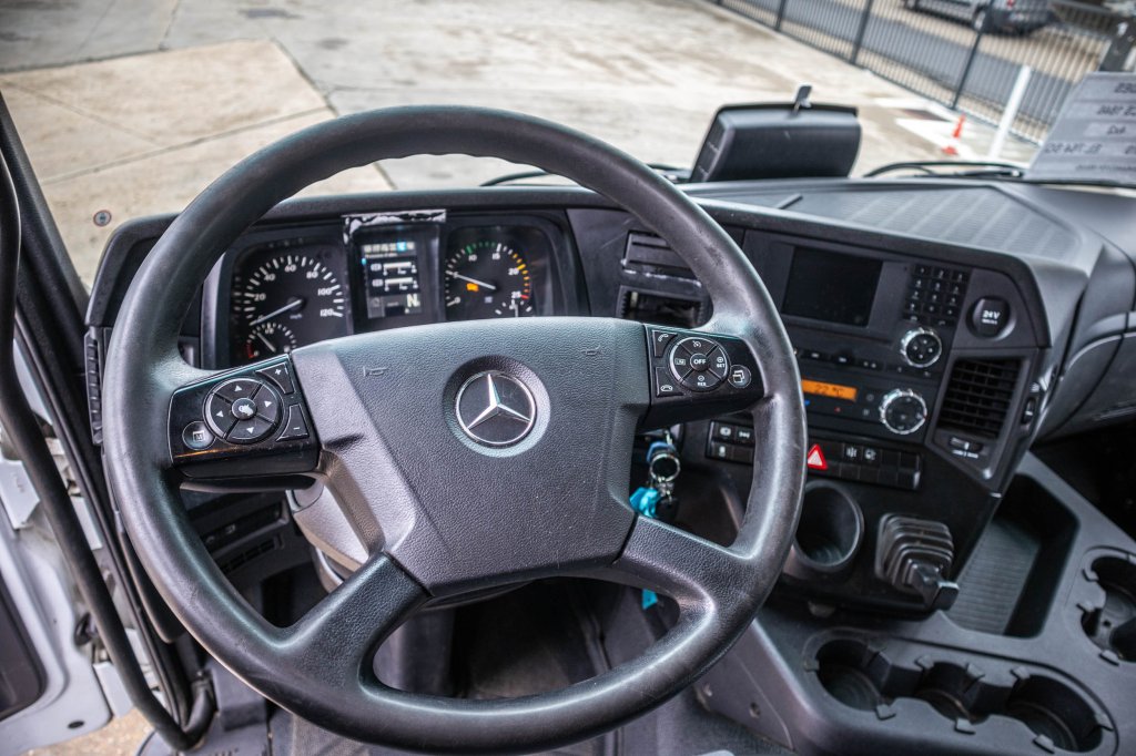 MERCEDES AROCS 1846 LS (No Actros) 2017 E60370 AROCS 1846 LS (No Actros) 2017 1 image 8