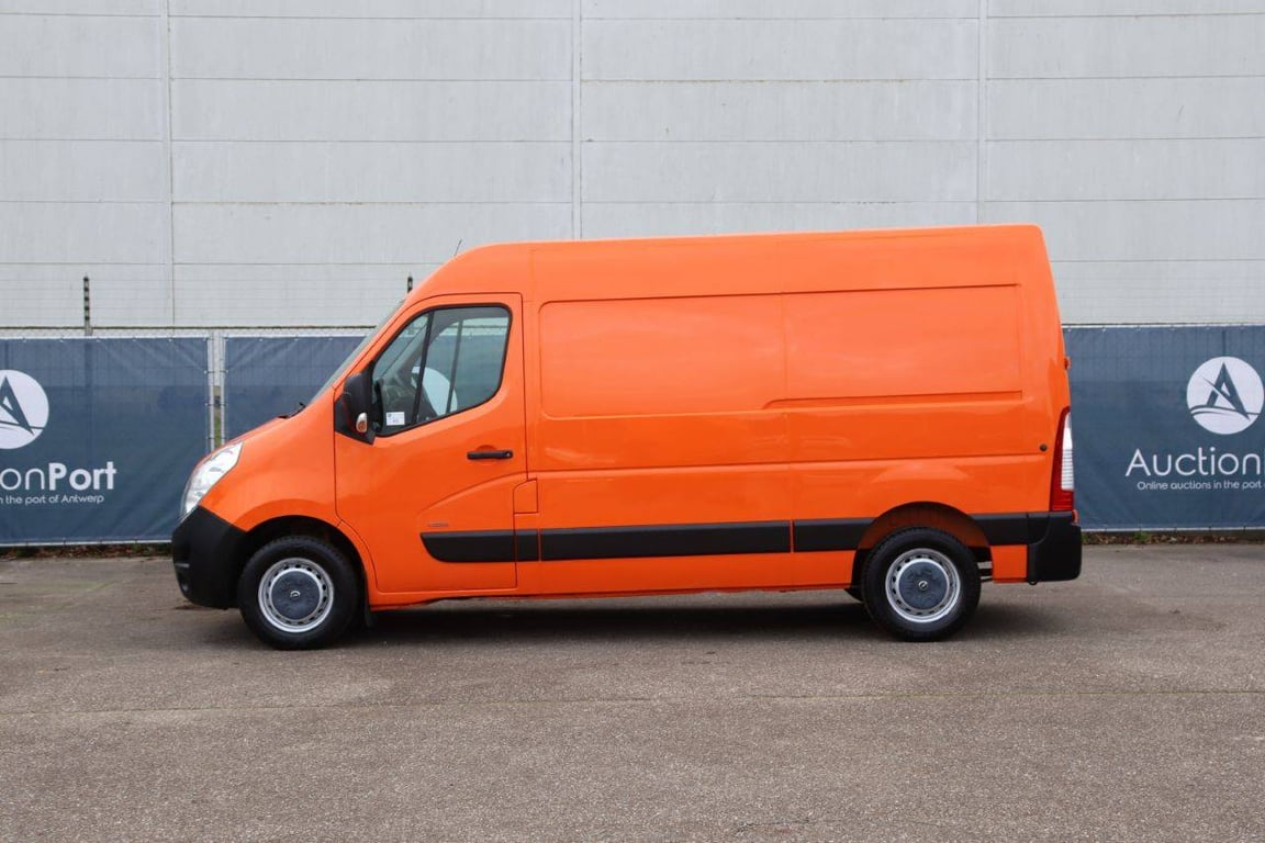 Opel Movao Diesel 2016 Van 2016 Opel Movano 2016 1 image 2