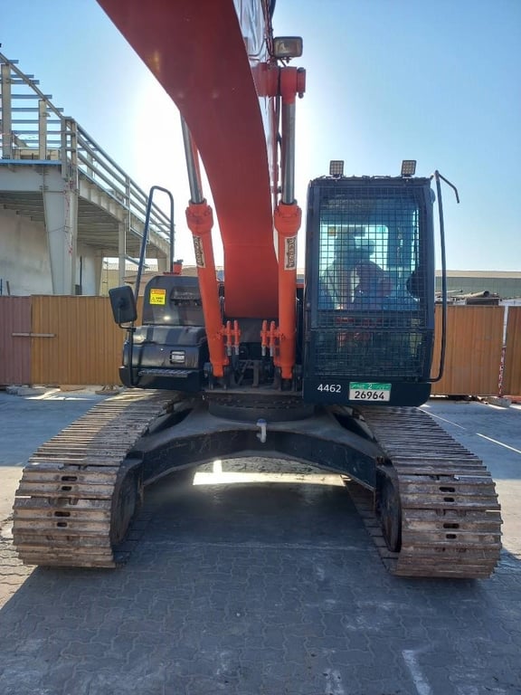 Hitachi ZX220LC (Abu Dhabi) 2021 ETR-1161 ZX220LC (Abu Dhabi) 2021 1 Crawler Excavators image 7