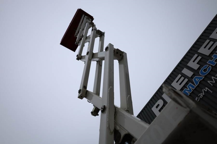 Holland Lift Ecostar HL-9710 Electric, 12m Working Height, 325k 2014 HOLLAND LIFT - Ecostar HL-9710 - 63512 Holland lift E...
