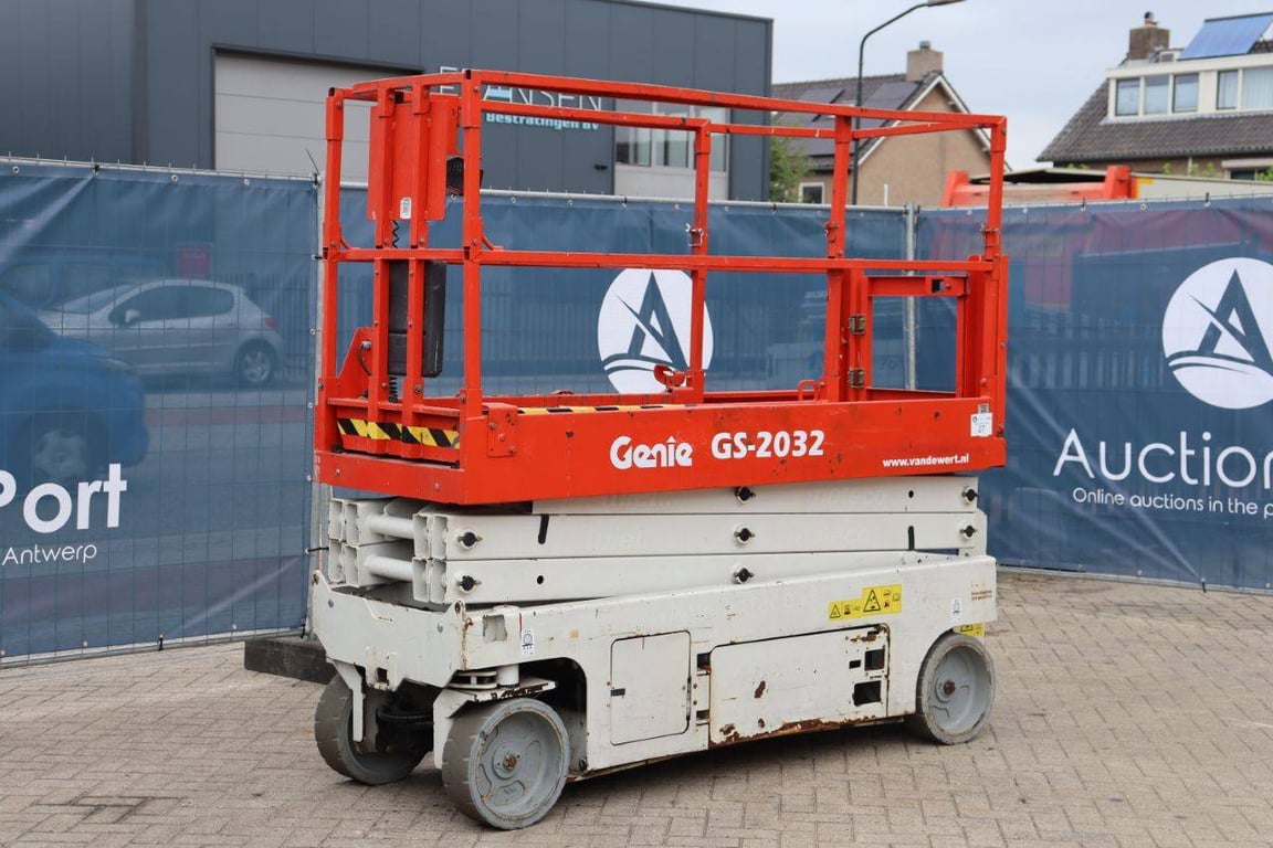 Scissor lift Genie GS-2032 Electric 8m 2013 2013 GS-2032 2013 1 Scissor Lifts image 9