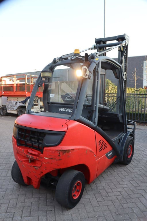 Forklift Linde H30D-02 Diesel 3000kg 2014 2014 H30D-02 2014 1 Forklift image 6