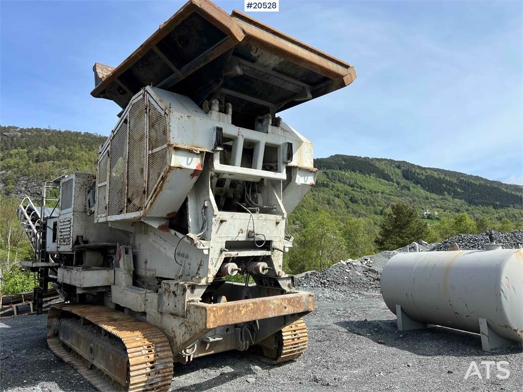 Haahjem ctc 110 crusher w/side conveyor and screen. WATCH 1986 20528 Haahjem ctc 110 crusher w/side conveyor and screen. W...