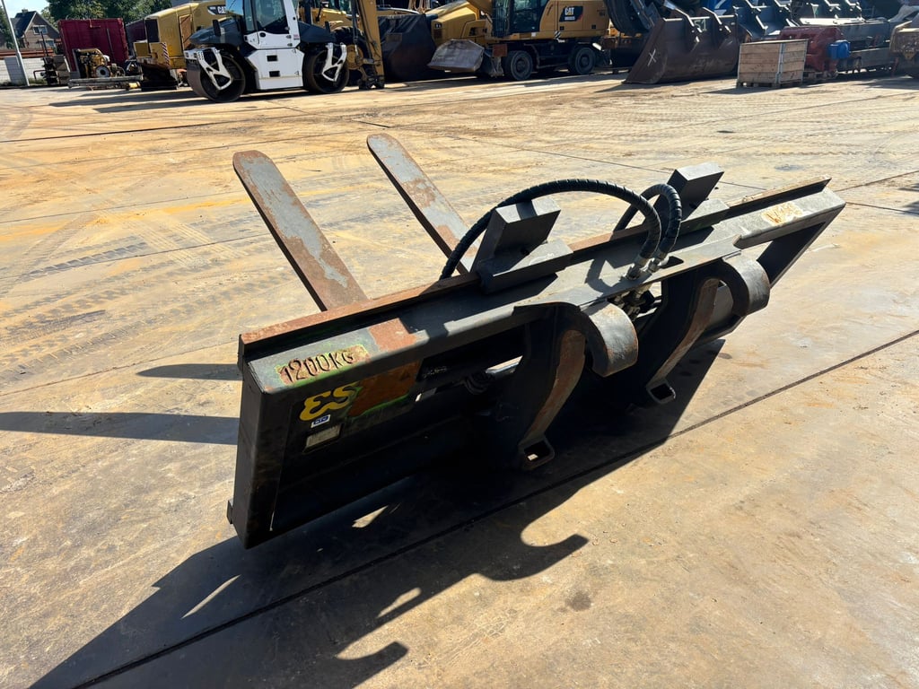 Heavy machinery product image - Image 4 of 10