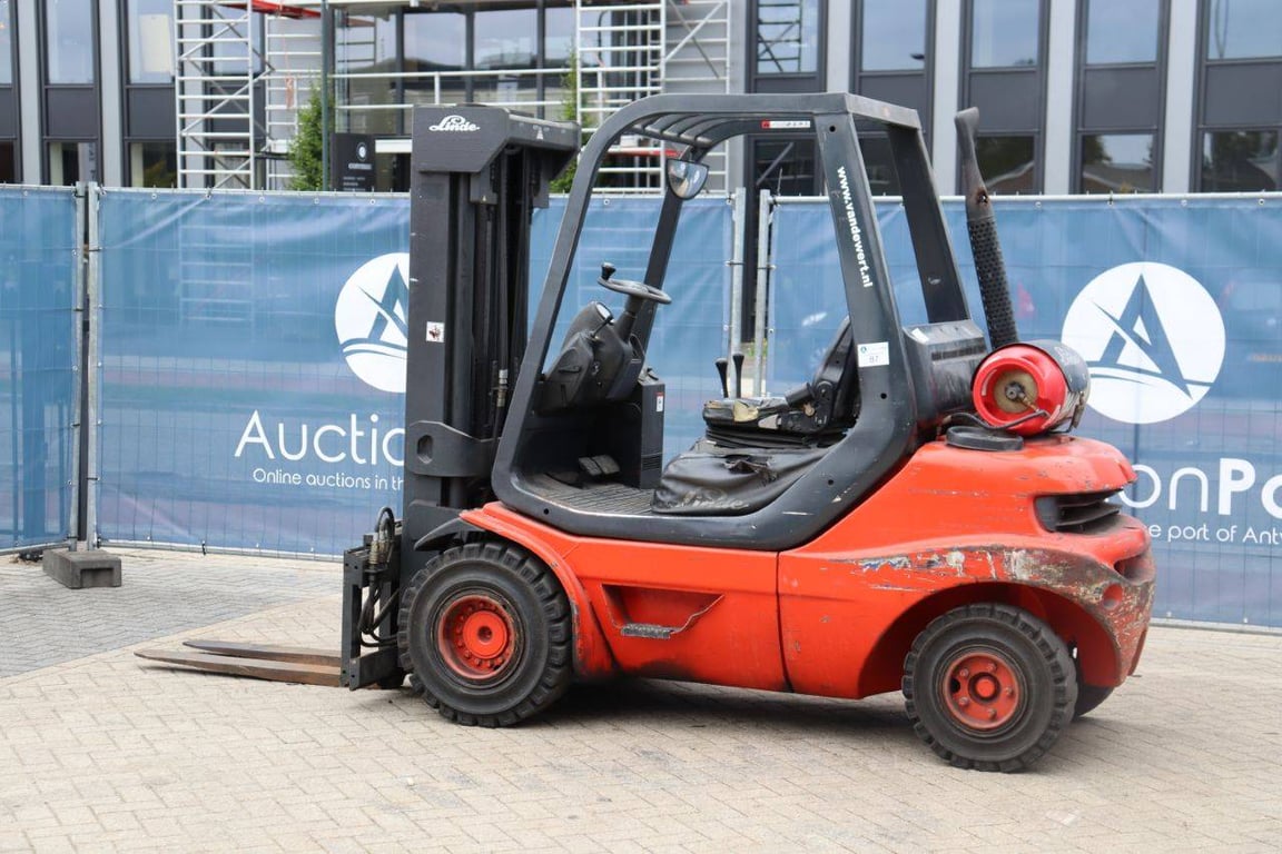 Forklift Linde H30T-03 LPG 3000kg 1998 1998 H30T-03 1998 1 Forklift image 3