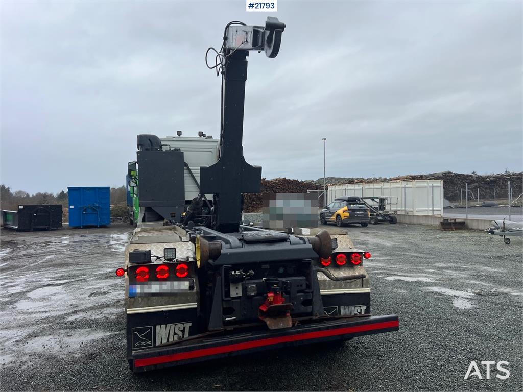 Volvo fh16 8x4 pusher hook truck w/ 24T multilift Hook 2011 21793 fh16 8x4 pusher hook truck w/ 24T multilift Hook 2011 1 ...