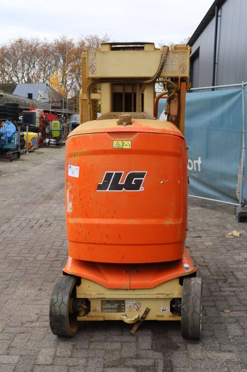JLG Toucan 8E Electric Mast Lift 8.15m 2015 2015 Toucan 8E 2015 1 image 4