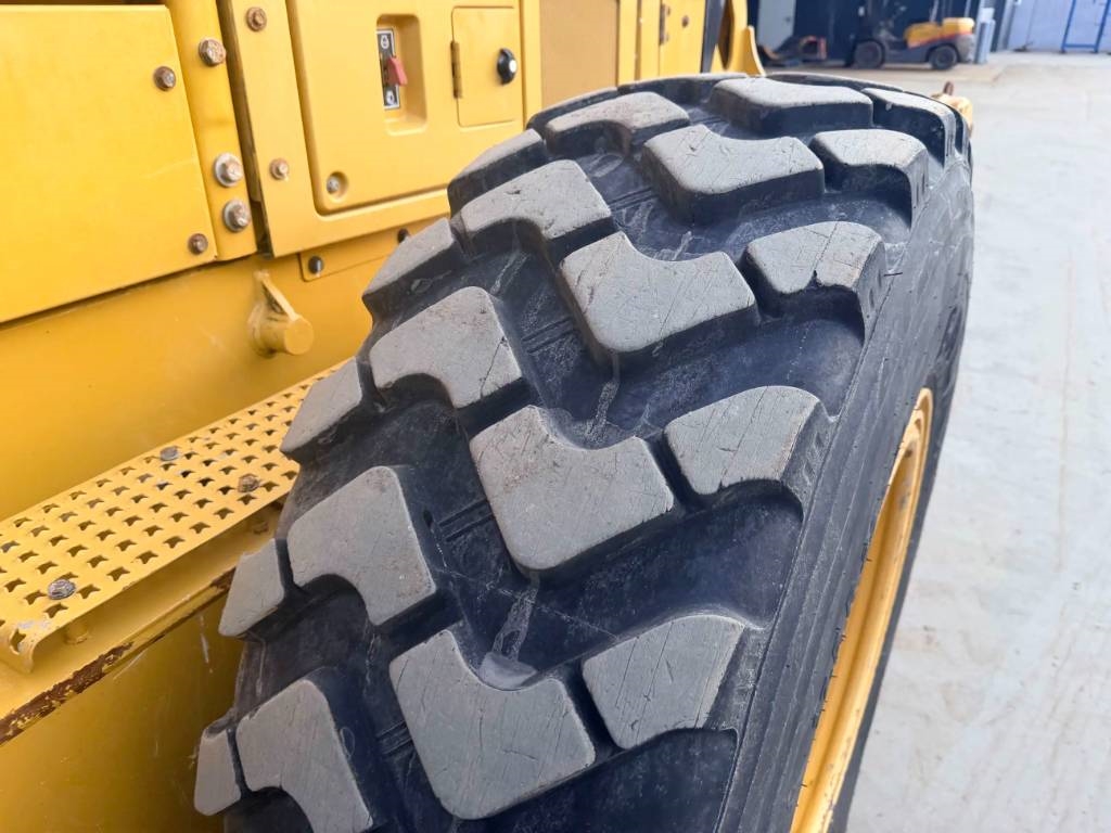 CAT 140M3 2017 210103 140M3 2017 1 Motor graders image 13