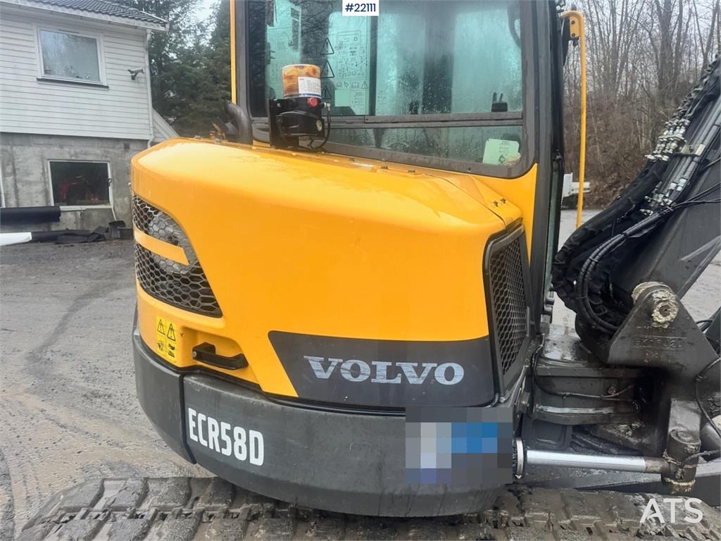 Volvo ECR58D with rototilt and 2 buckets. 3,100 hours. 2017 22111 ECR58D with rototilt and 2 buckets. 3,100 hours. 2017 1 ...