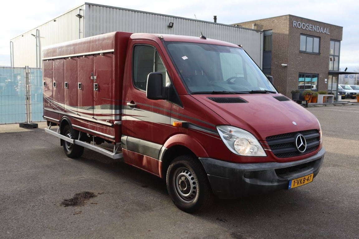 Mercedes-Benz 313CDI Diesel Box Truck 2010 2010 313CDI 2010 1 image 7