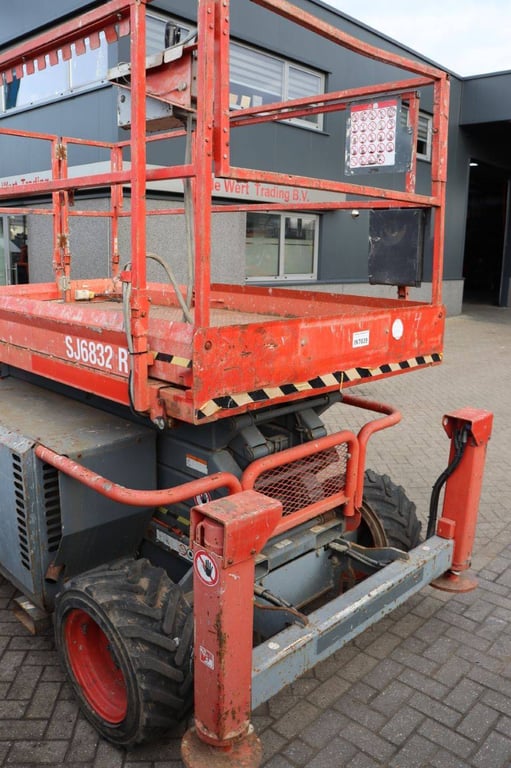 Scissor lift Skyjack SJ6832 RT Diesel 12m 2015 2015 SJ6832 RT 2015 1 Scissor Lifts image 7