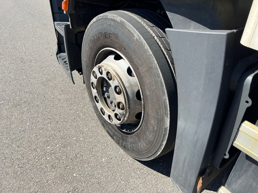 Heavy machinery product image - Image 14 of 15